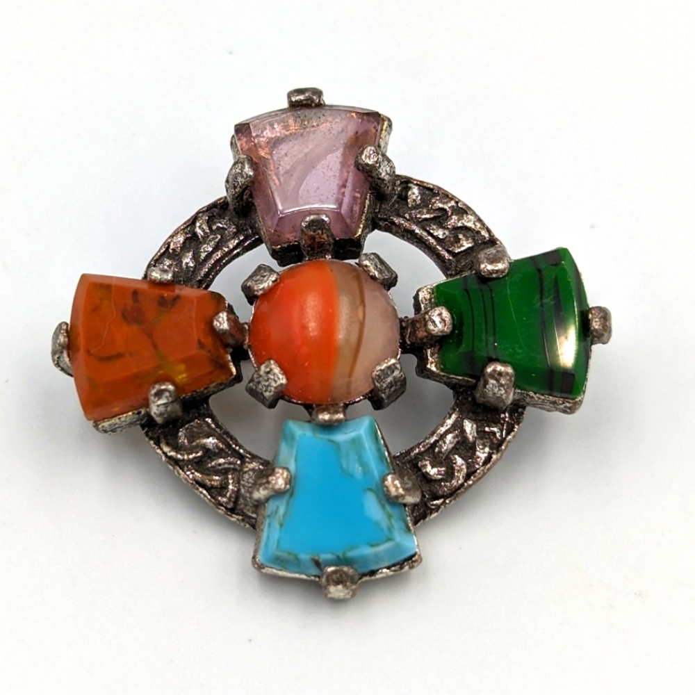 Vintage Signed Miracle Celtic Scottish Cross Style Art Glass Brooch Pin 1 1/4"